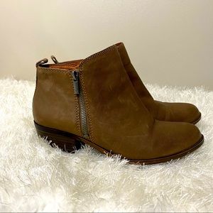 Lucky Brand Basal Leather Flat Ankle Booties womens size 8.5